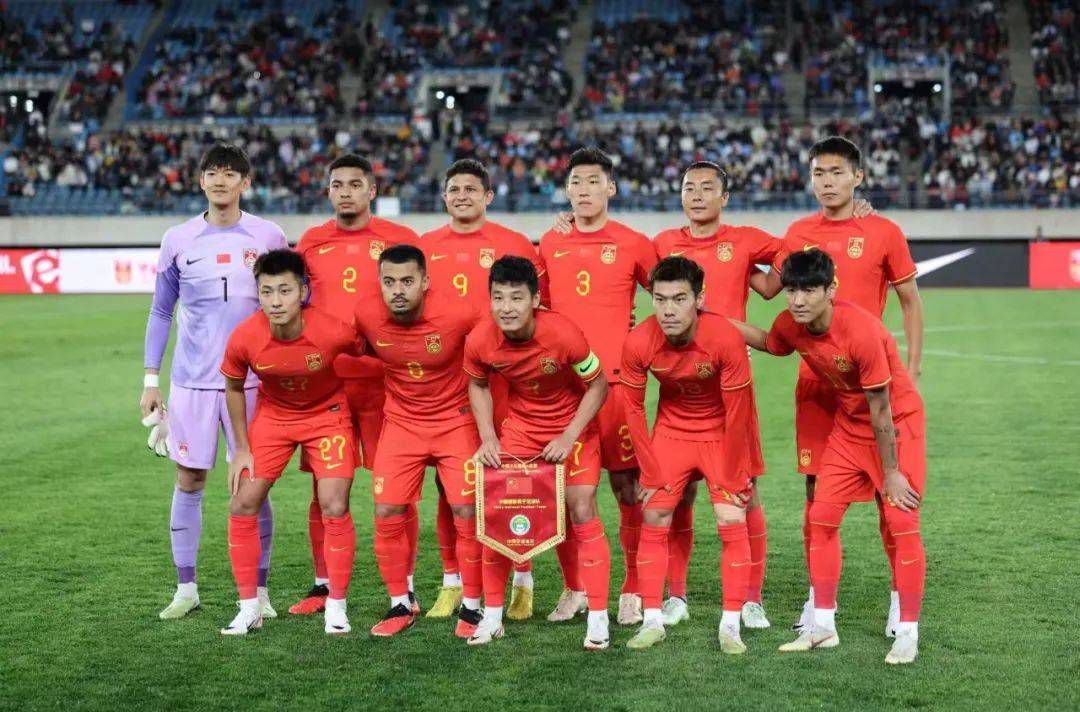 德甲第15轮，拜仁3-0战胜斯图加特，凯恩打进2球。